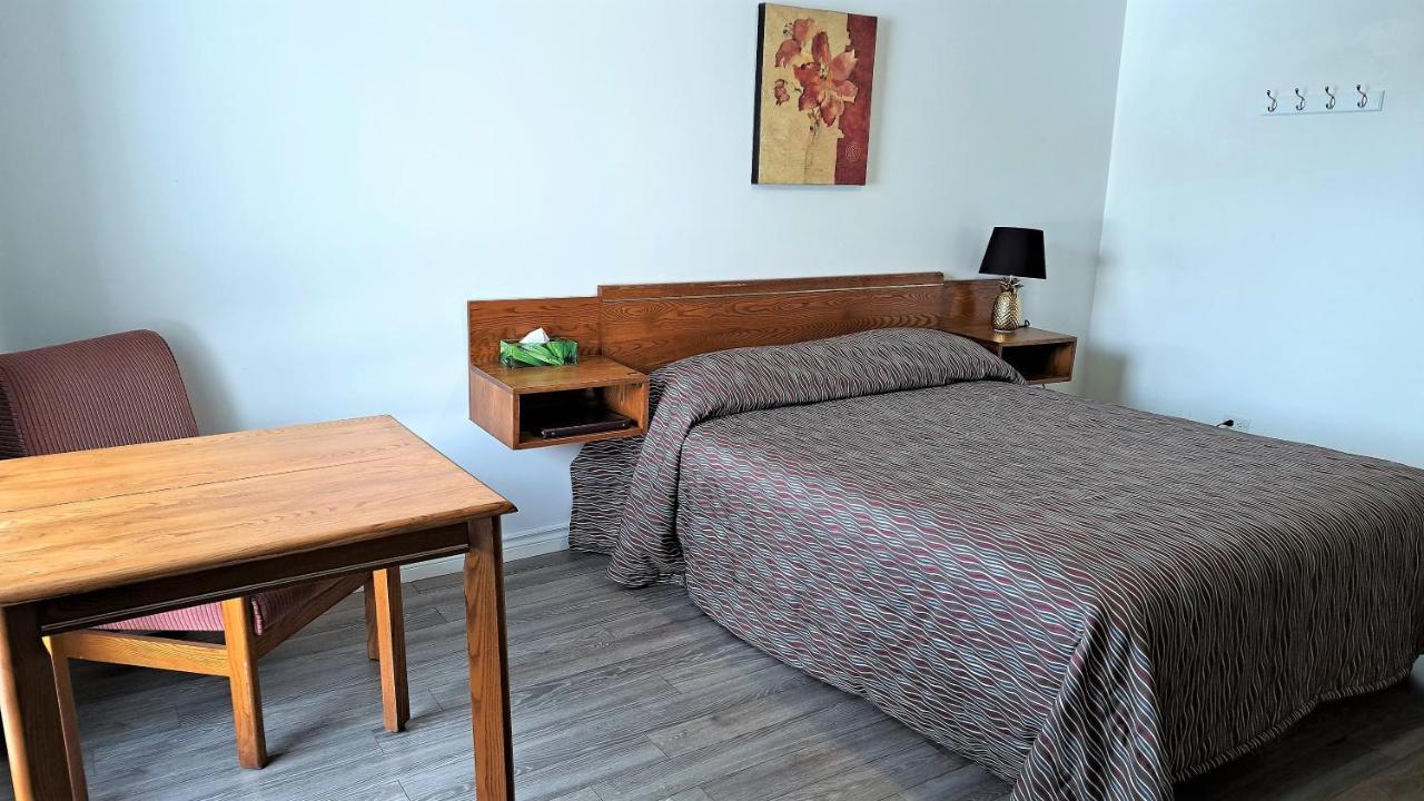 Motel Bonsoir Joliette Esterno foto