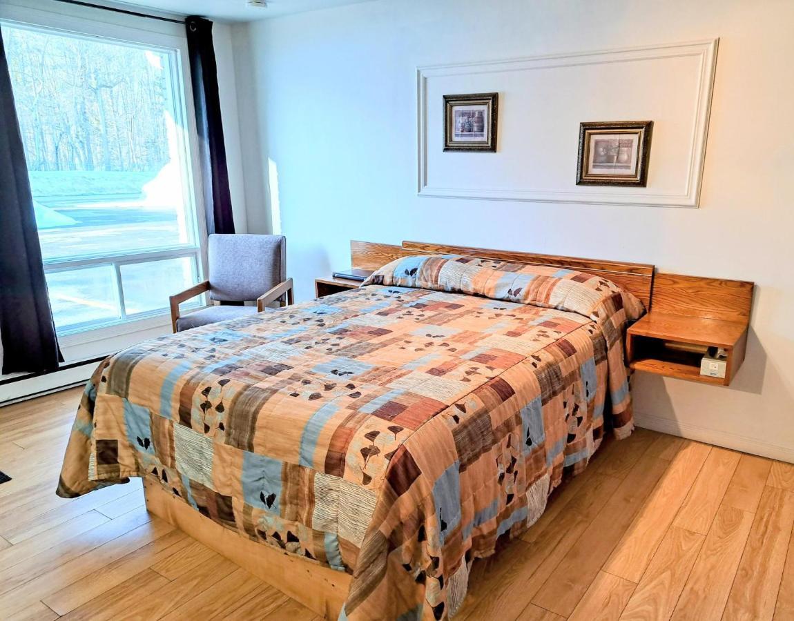 Motel Bonsoir Joliette Esterno foto