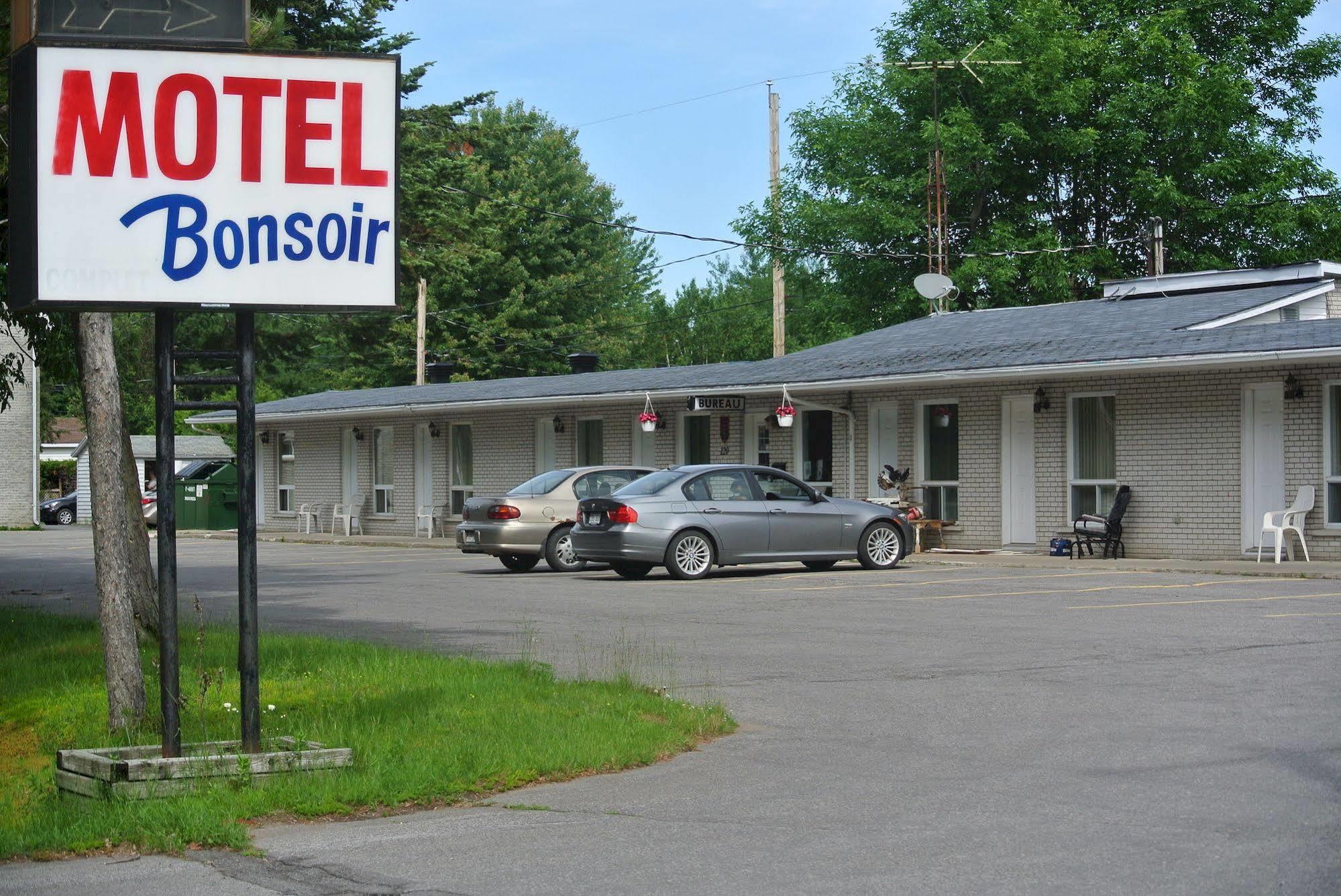 Motel Bonsoir Joliette Esterno foto
