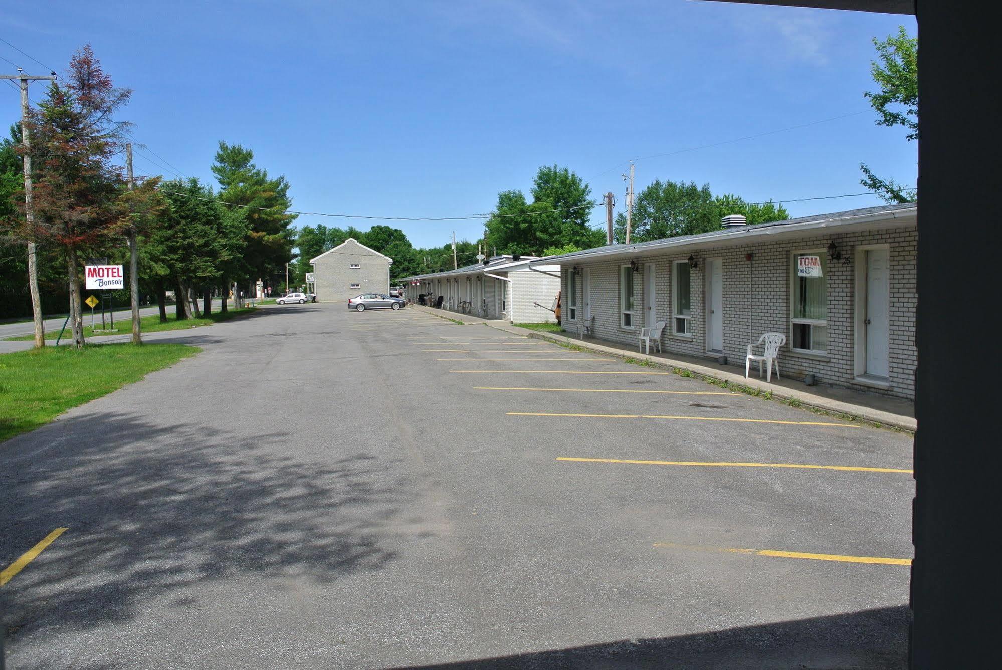 Motel Bonsoir Joliette Esterno foto